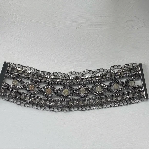 Chain & Rhinestone Bracelet - Picture 10 of 12